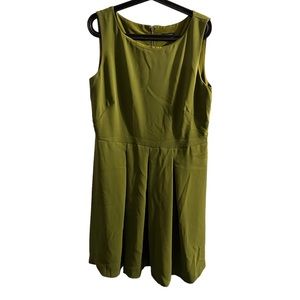 Ann Taylor Green Dress Size 14